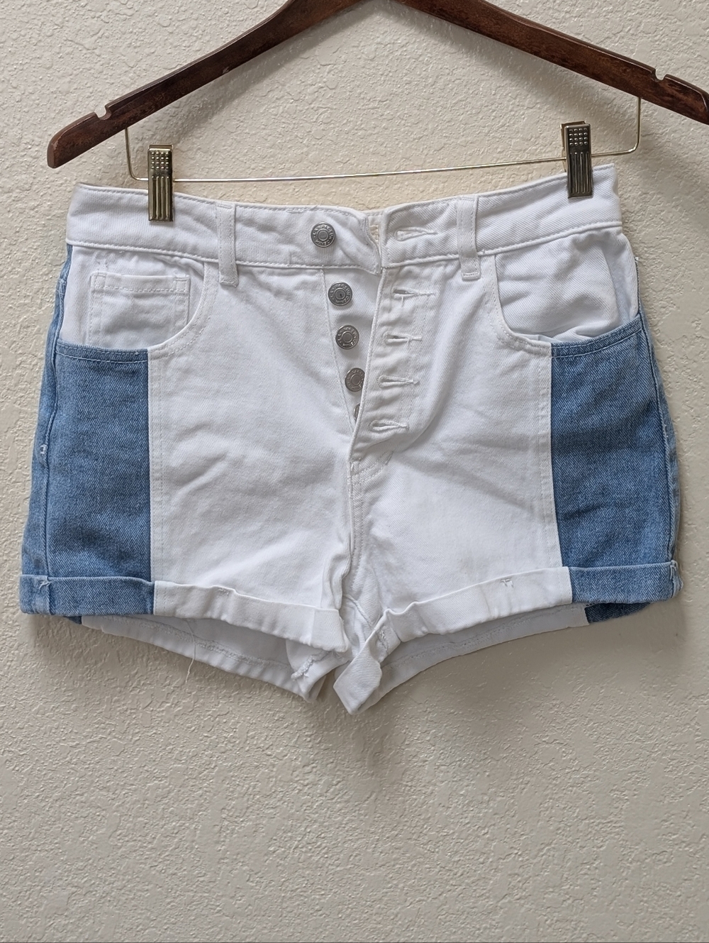 Pacsun Color Block (Blue/White) Denim, Button Fly, mom shorts. Size 26